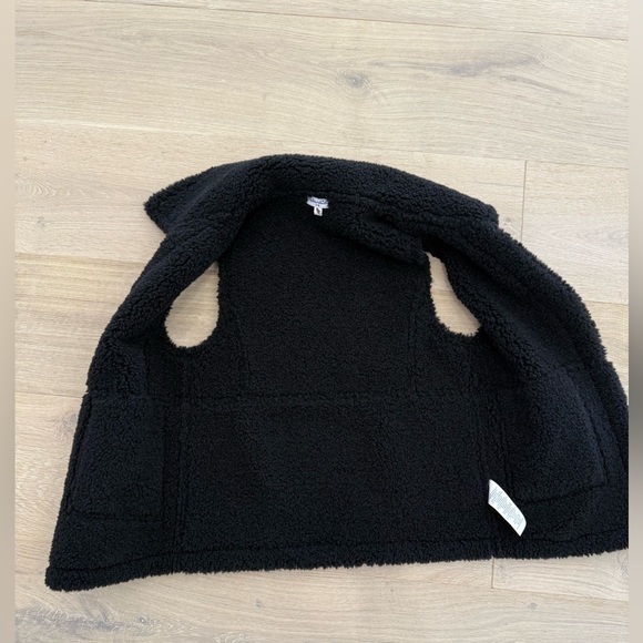 Girls’ Splendid Faux Learher/Fur Vest - Picture 3 of 3